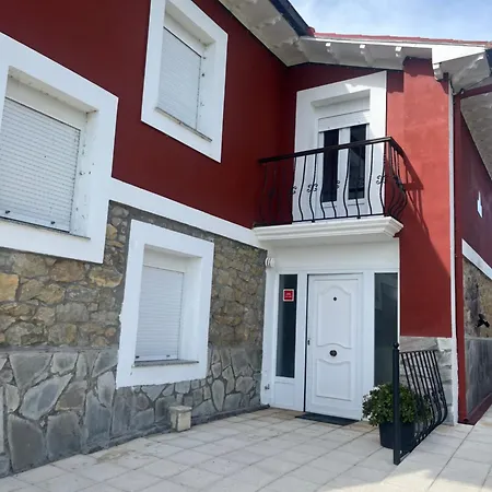 Casa La Ranera De Santillana *