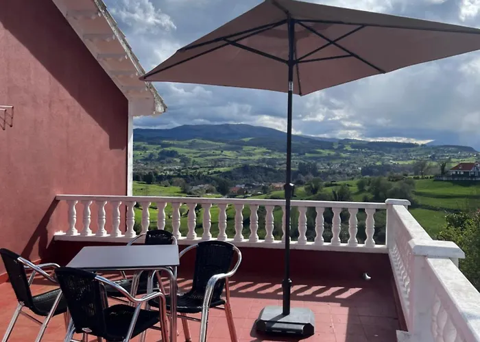 Casa La Ranera De Santillana * סנטילנה דל מר